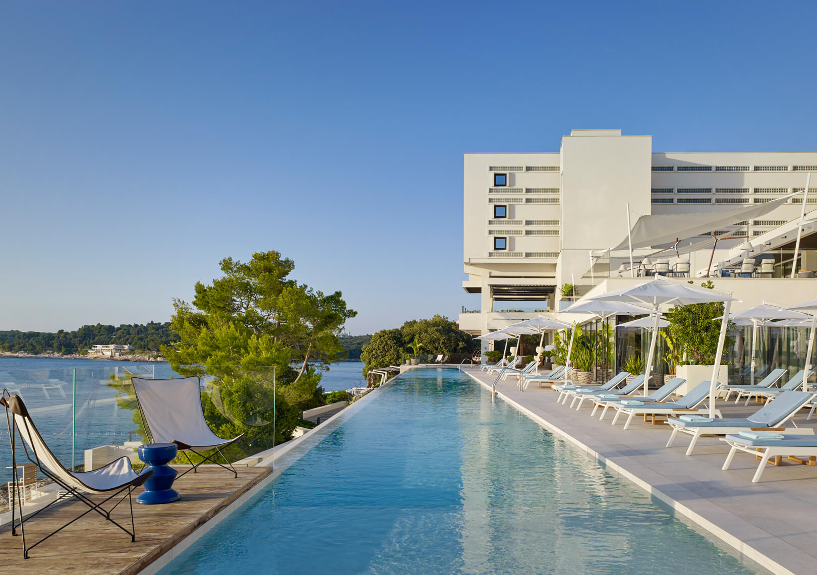 Hotel pool